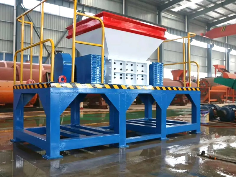 垃圾撕碎機(jī).jpg 垃圾撕碎機(jī).jpg